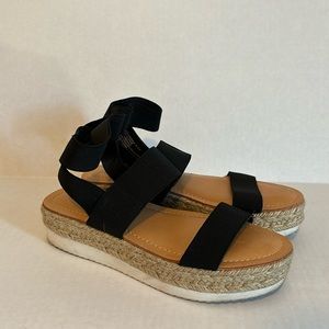 Madden Girl Bree Womens Black Platform Sandals